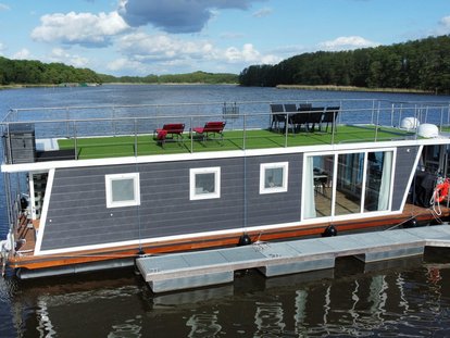 Luxus Hausboot mieten auf der Müritz